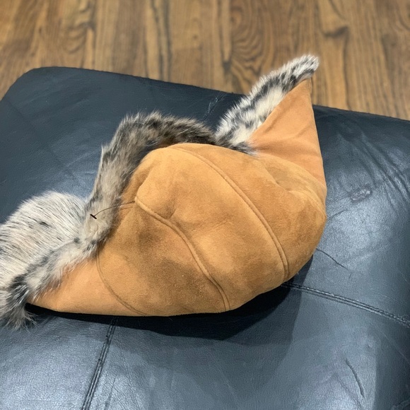 New Ugg Toscana Aviator Trapper Hat Shearling Chestnut with Real Fur One Size - Picture 3 of 10